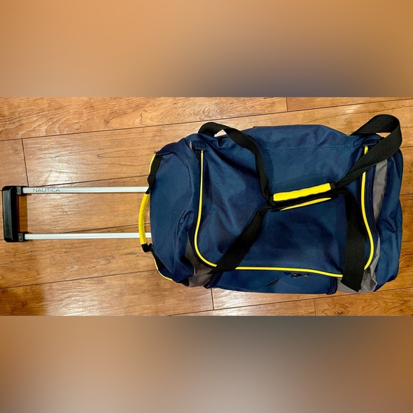 NAUTICA Submariner 22" Rolling Duffel bag - Picture 4 of 13